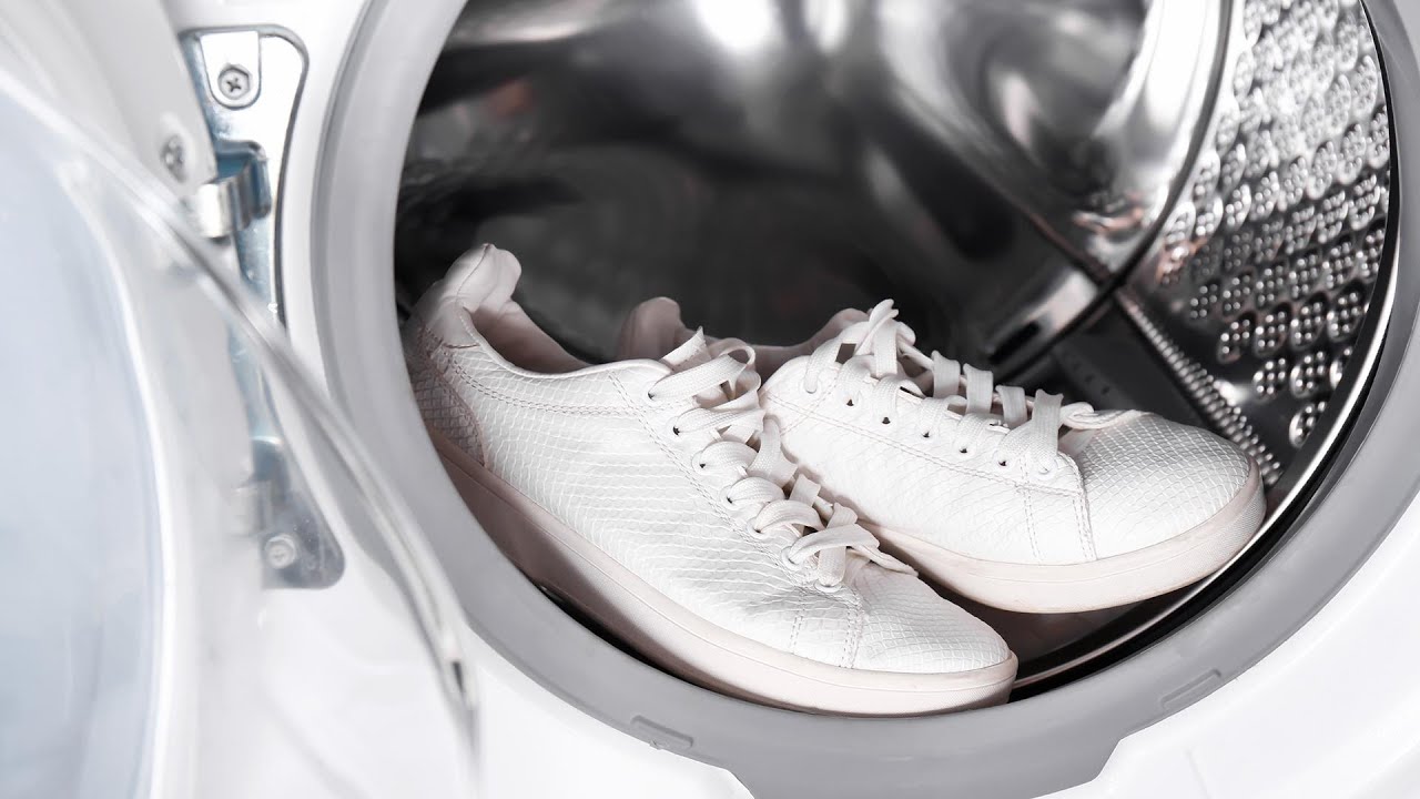 lavare le scarpe in pelle in lavatrice