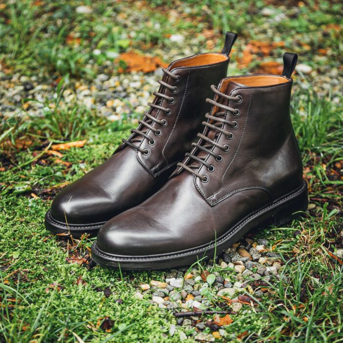 Stivaletto stringato in pelle • Belfiore
