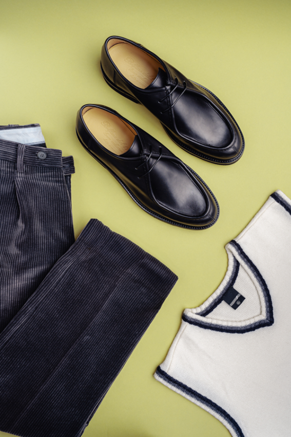 stringata in pelle nera • Belfiore